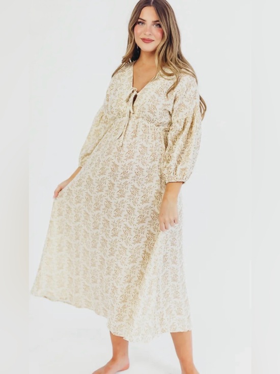 Worth Collective Dresses & Skirts - Worth Collective Tan Floral Hunter Dress Small